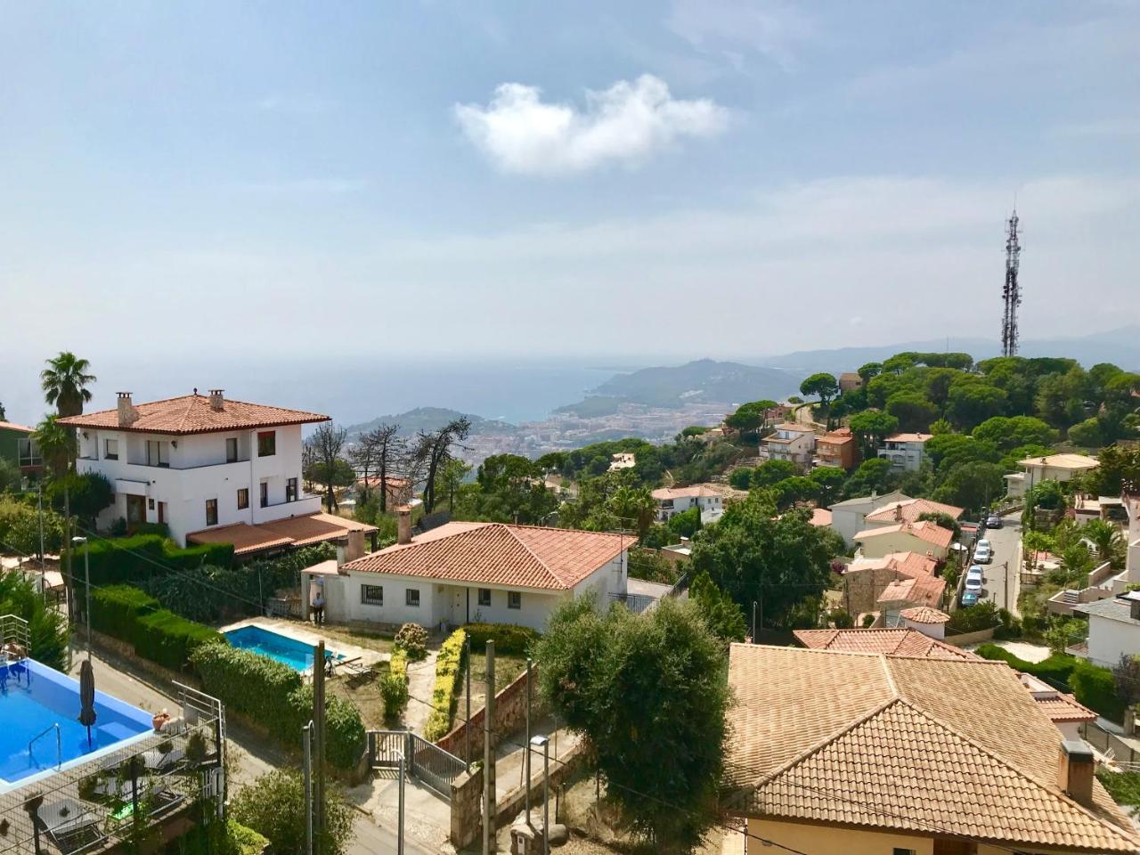 Luxury Villa Investingspain With Sea Views, Pool And Jacuzzi Лорет де Мар Екстериор снимка